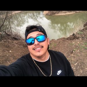 Meet your Posher, Omar